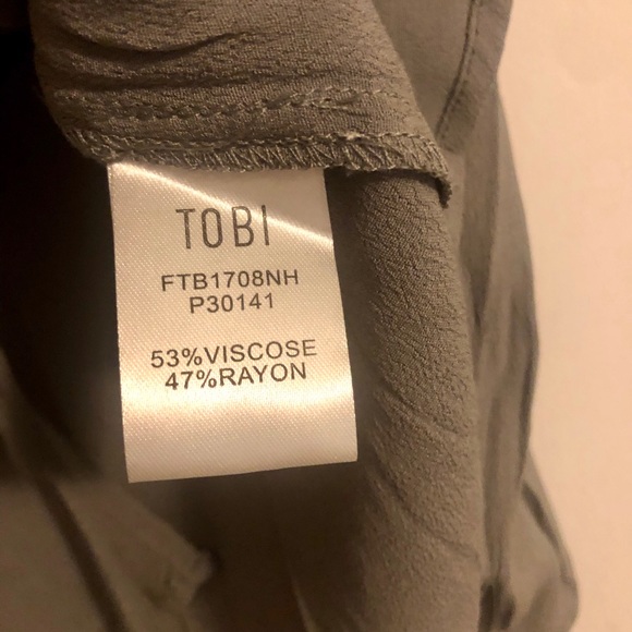 NWT Tobi REBECKA OLIVE TIED BLOUSE - Picture 7 of 7